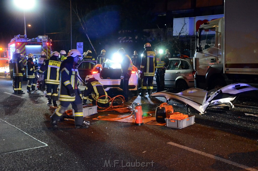 VU Koeln Muelheim Neurather Ring Berlinerstr P060.JPG - Miklos Laubert